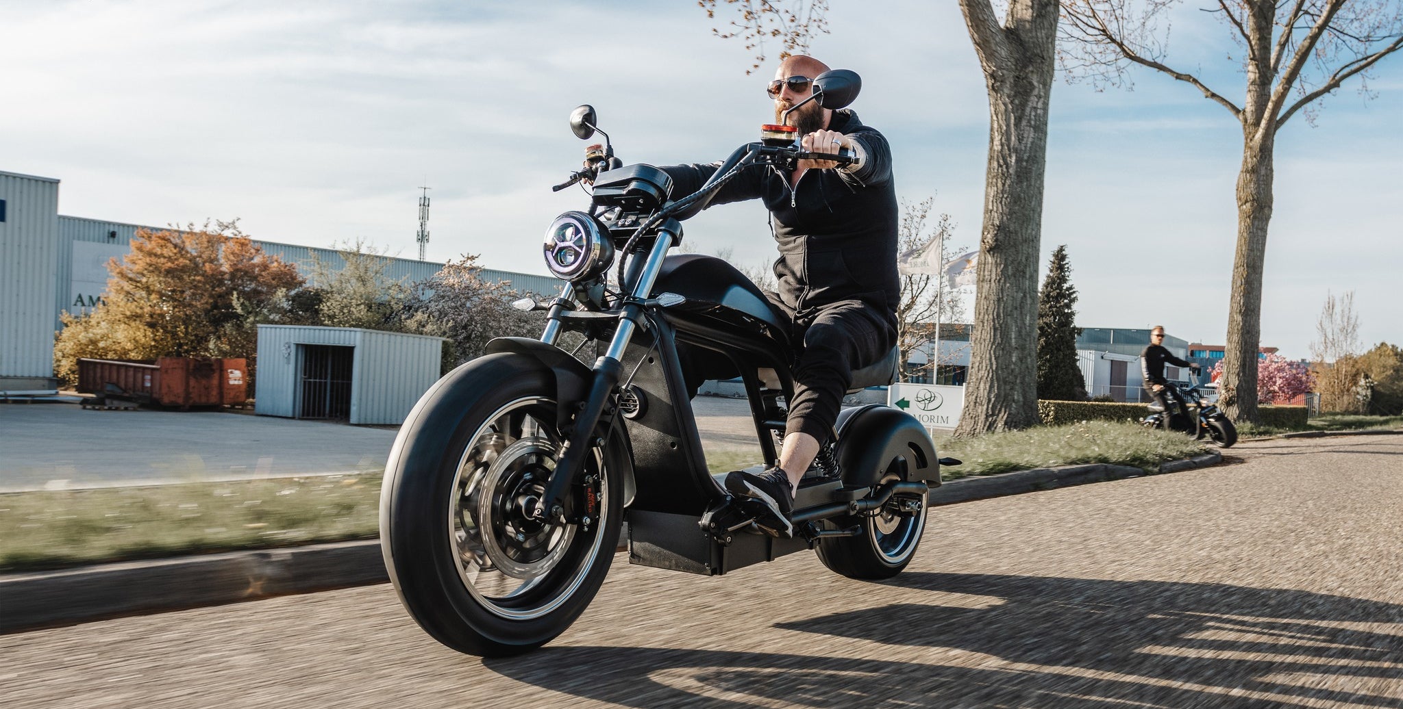 Facebook E-Roller & E-Chopper – Elektroroller 25 km/h ohne Führerschein & 45 km/h Straßenzulassung kaufen Schweiz