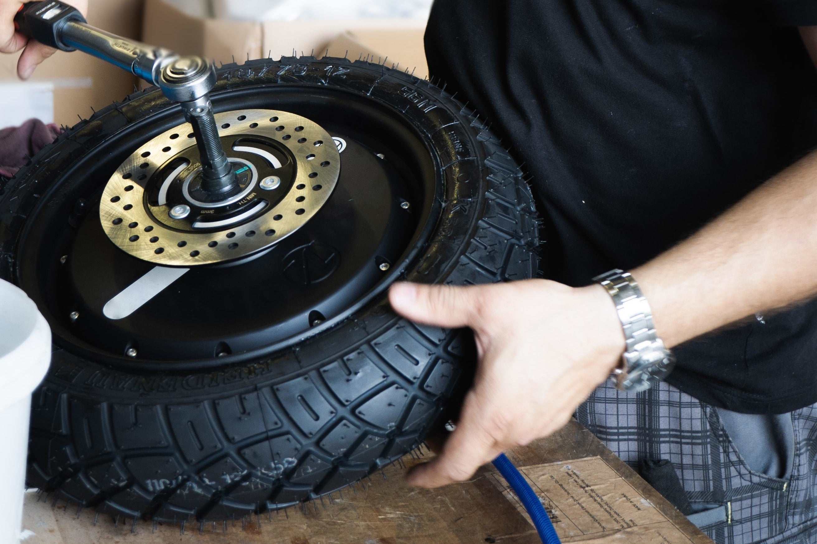 Reparaturen & Service für E-Roller & E-Chopper – Elektroroller 25 km/h ohne Führerschein & 45 km/h kaufen