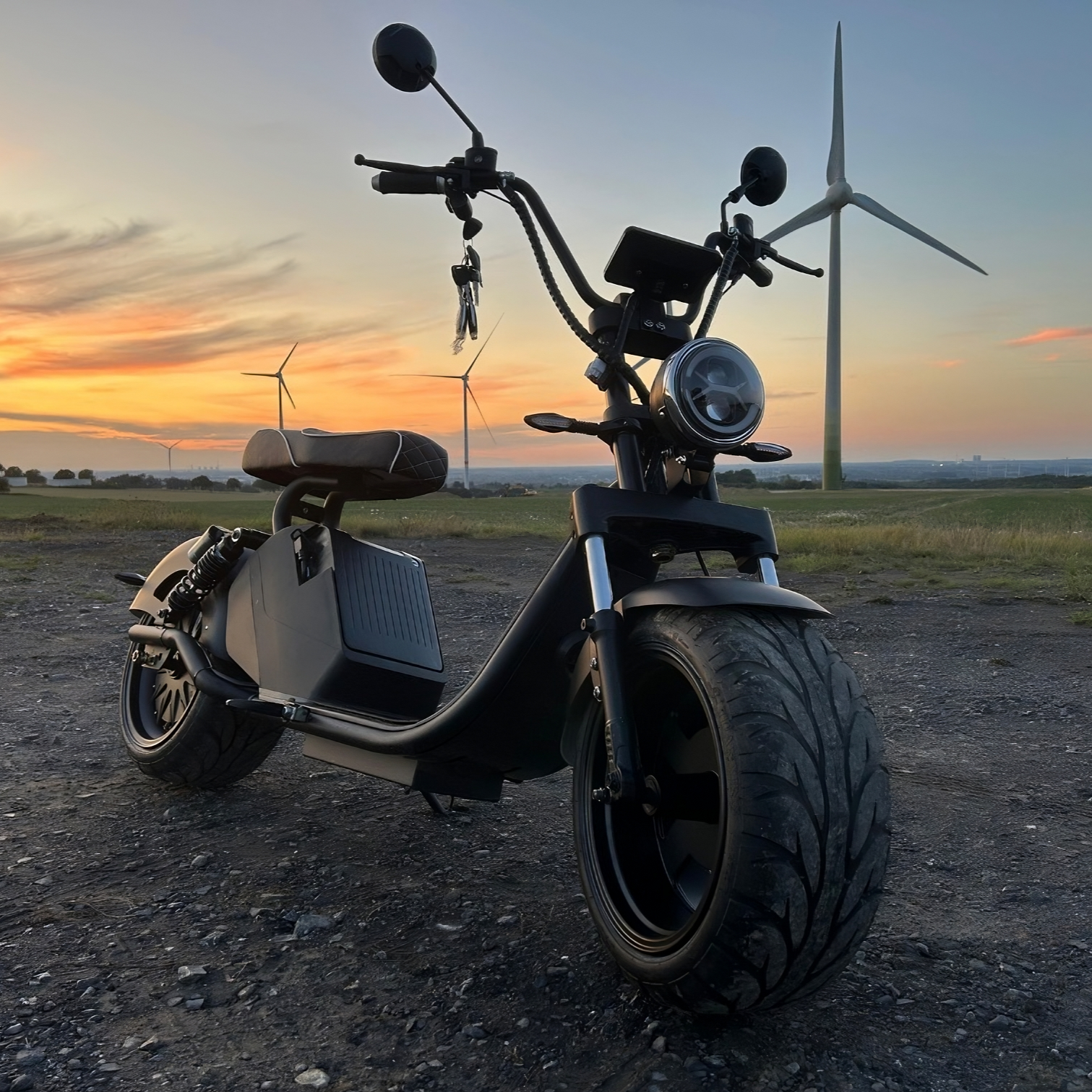 Star-Biker Cruiser 3.0s Fatboy E-Chopper Schweiz – Elektrochopper mit 25 km/h ohne Führerschein oder 45 km/h mit A1, herausnehmbarer Akku und LED-Licht.