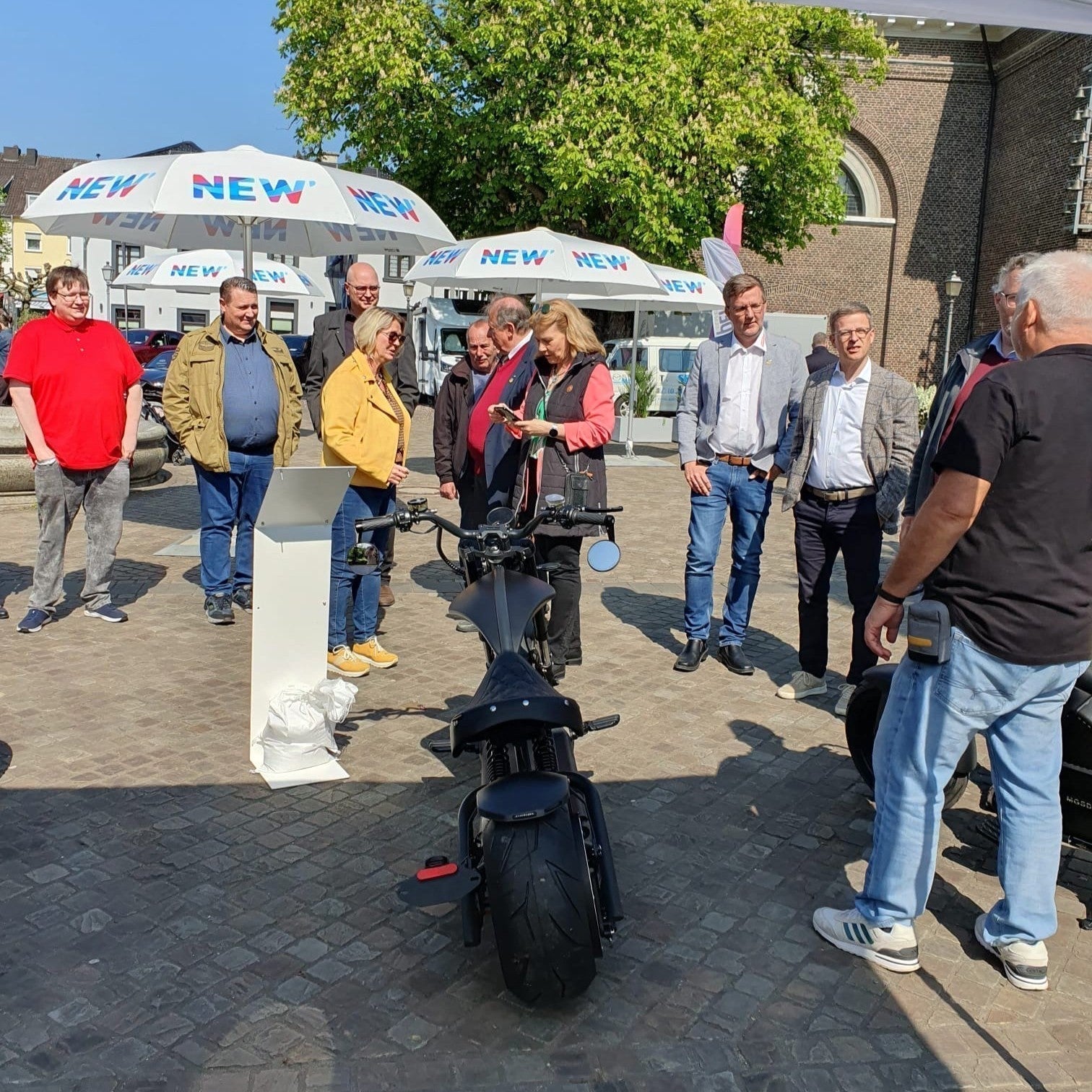 Star-Biker E-Chopper und E-Roller auf der Auto- und Gewerbeschau Geilenkirchen 2025 – Modelle M1P Custom, M1PS PRO, Bobber Custom und Chopper 6.0s live ausgestellt.