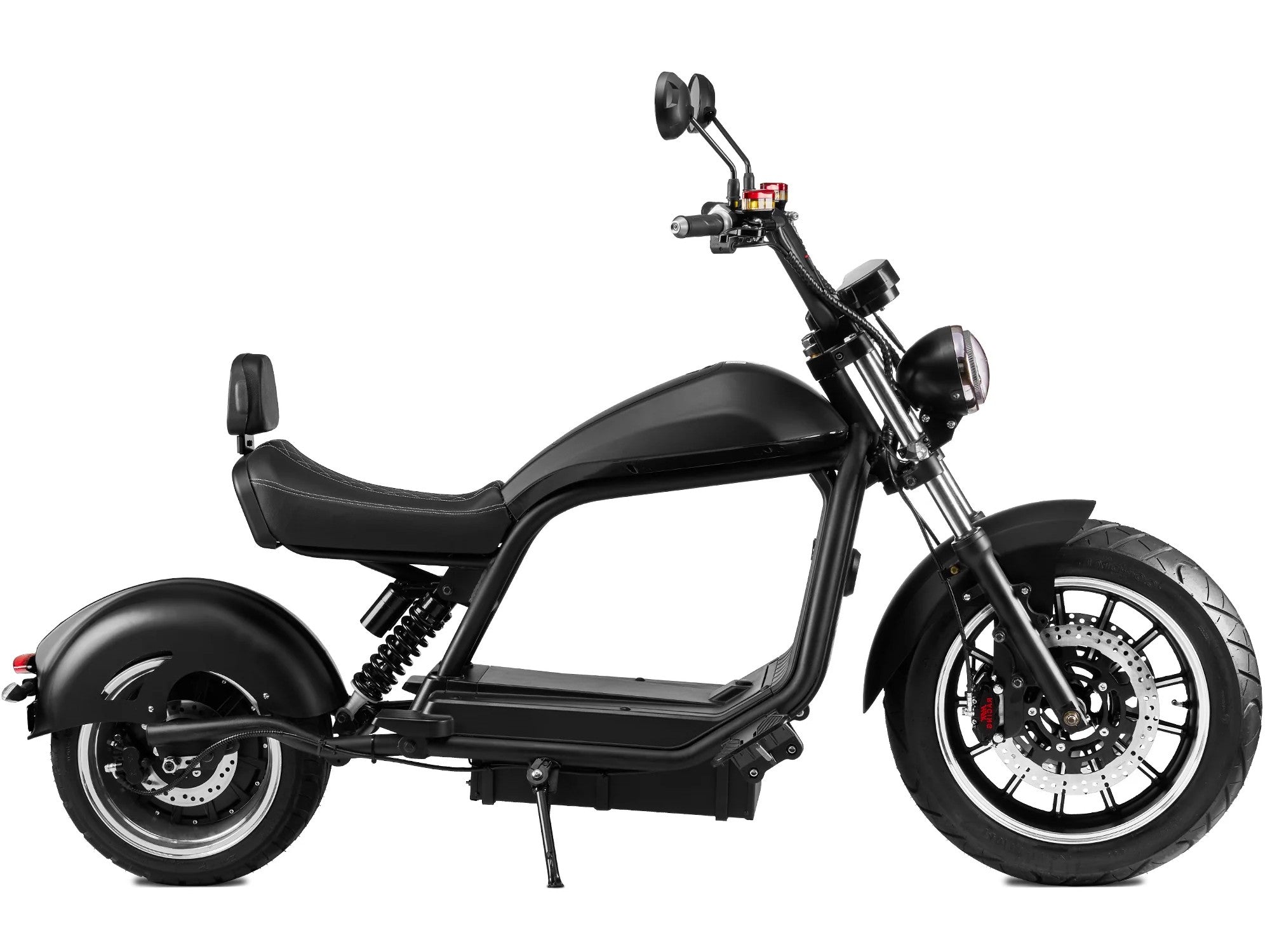 Seitliche Ansicht des Star-Biker Chopper 6.0s E-Choppers mit 45 km/h Höchstgeschwindigkeit, transparentem Hintergrund – Elektromotorrad mit Straßenzulassung.