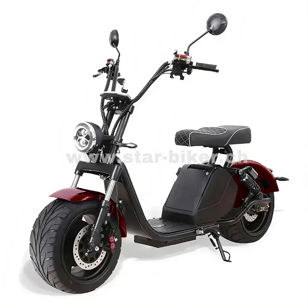 E-Roller Cruiser 3.0s in Weinrot – schräge Frontansicht mit sportlicher Optik und LED-Lichtsystem
